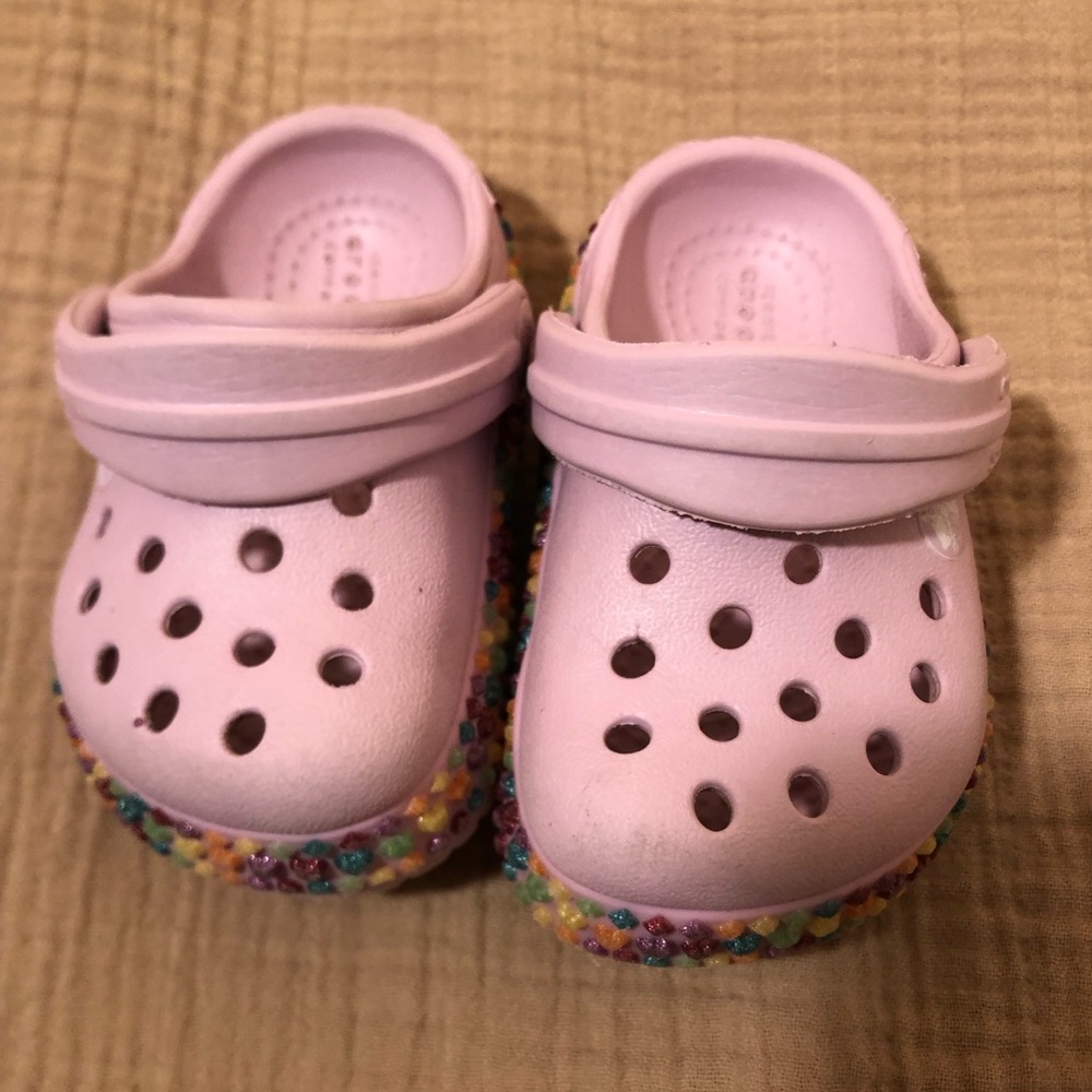 Girls Purple Crocs